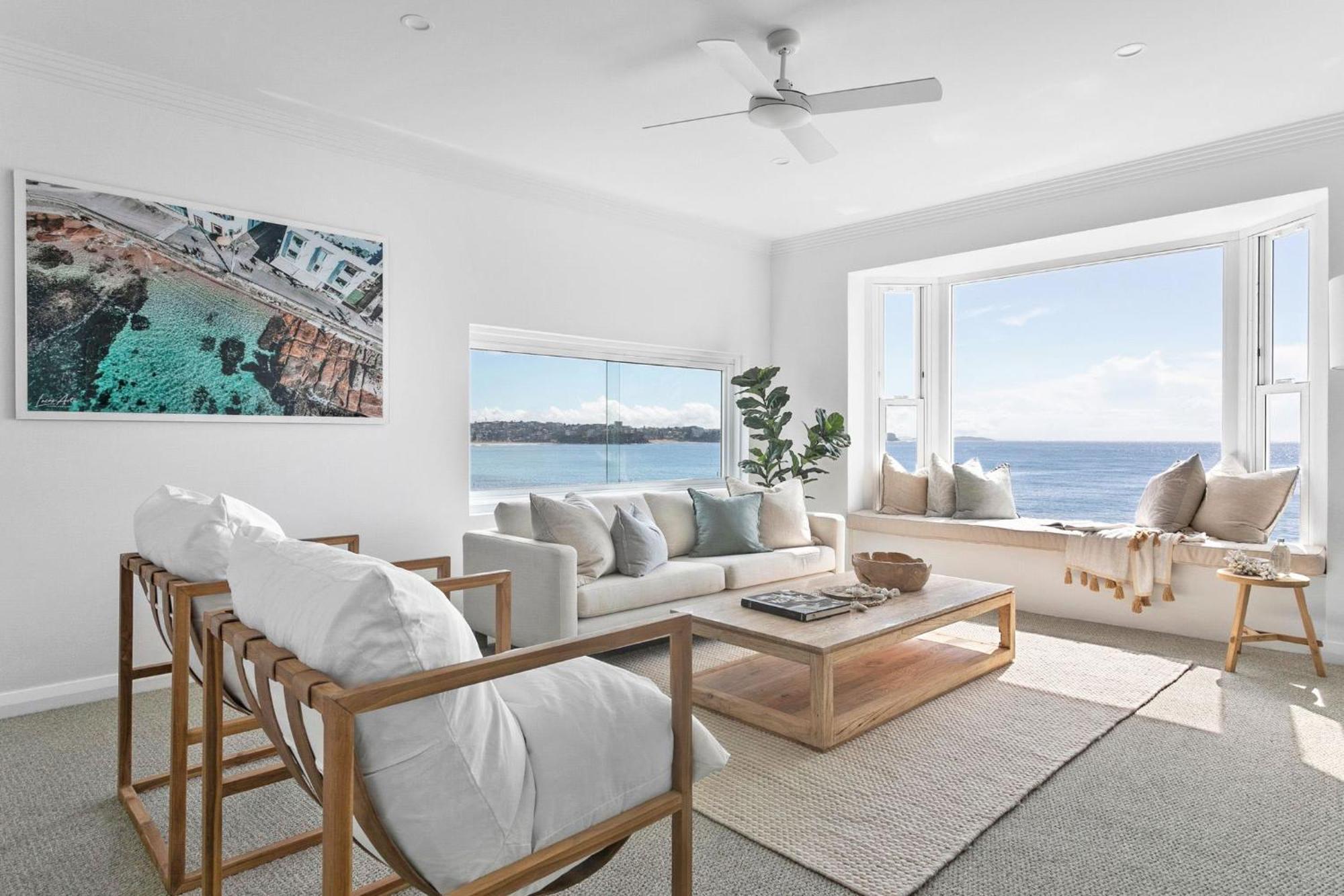 Luxury Manly Oceanfront Getaway Apartment